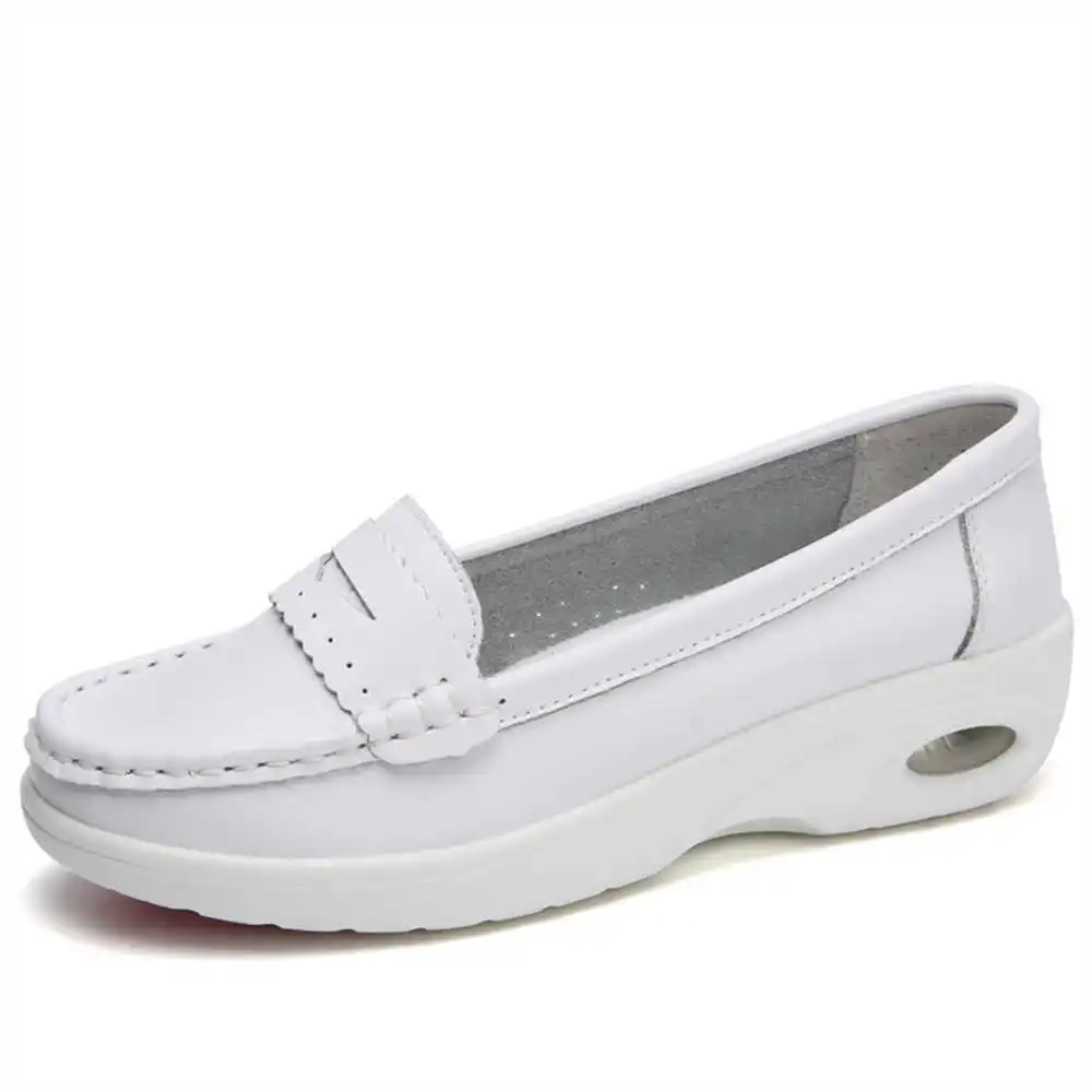 Thick Sole Slipon White Traine - Office Tech Guy reseña y precio